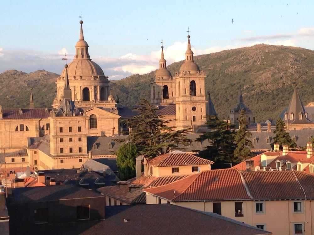 San Lorenzo Suites San Lorenzo de El Escorial Luaran gambar