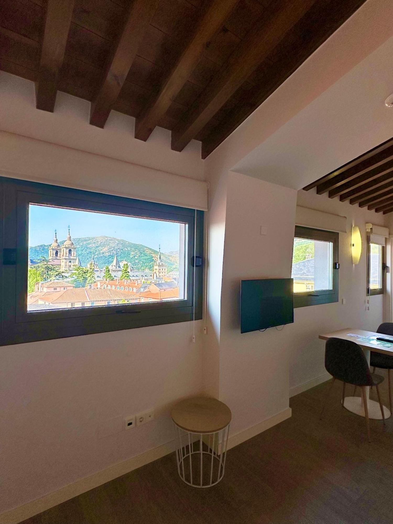 San Lorenzo Suites San Lorenzo de El Escorial Luaran gambar